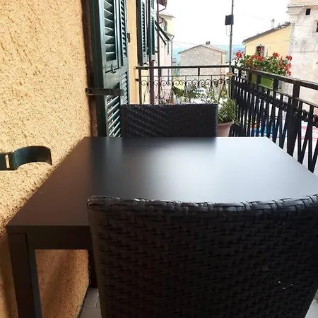 Apartment Casa Assunta Corvara (Liguria)